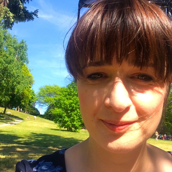 Meet your Posher, Rebecca - Picture 1 of 1